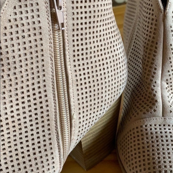 Ankle Boots Mauve Toned Ankle Boots size 8.5 - Picture 13 of 14